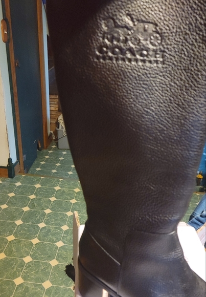 Coach Boots - Picture 3 of 16
